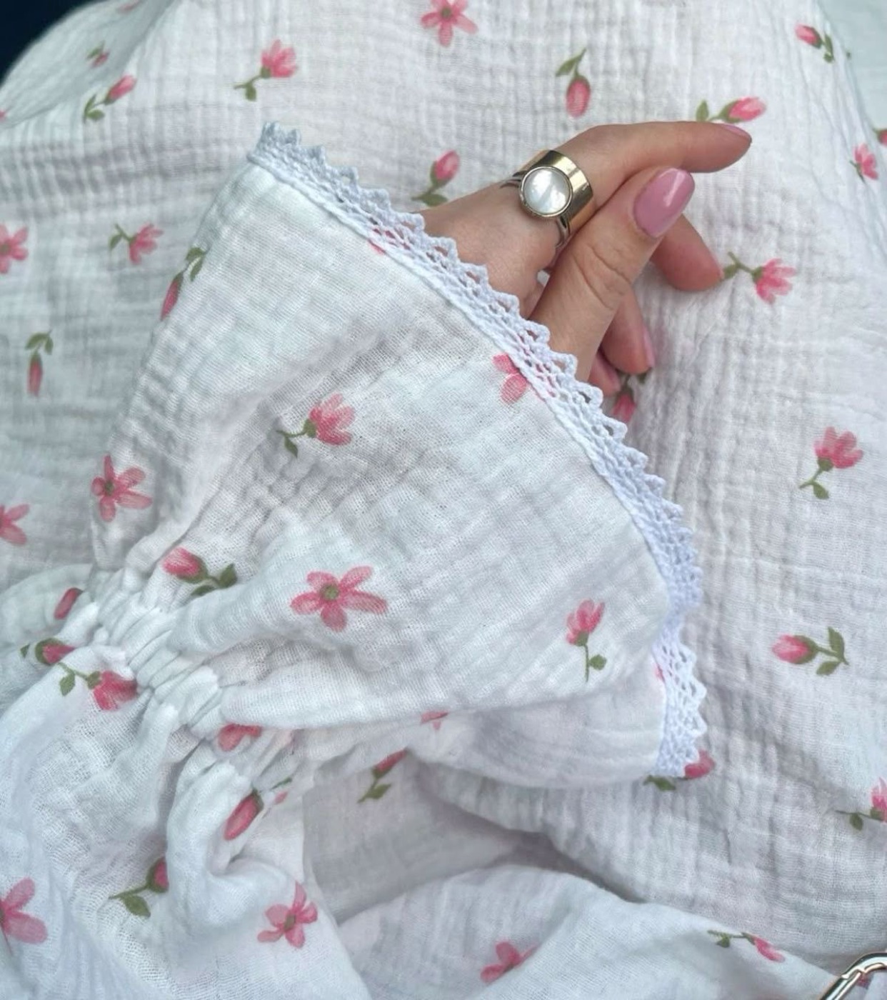 Pyjama rose et dentelle